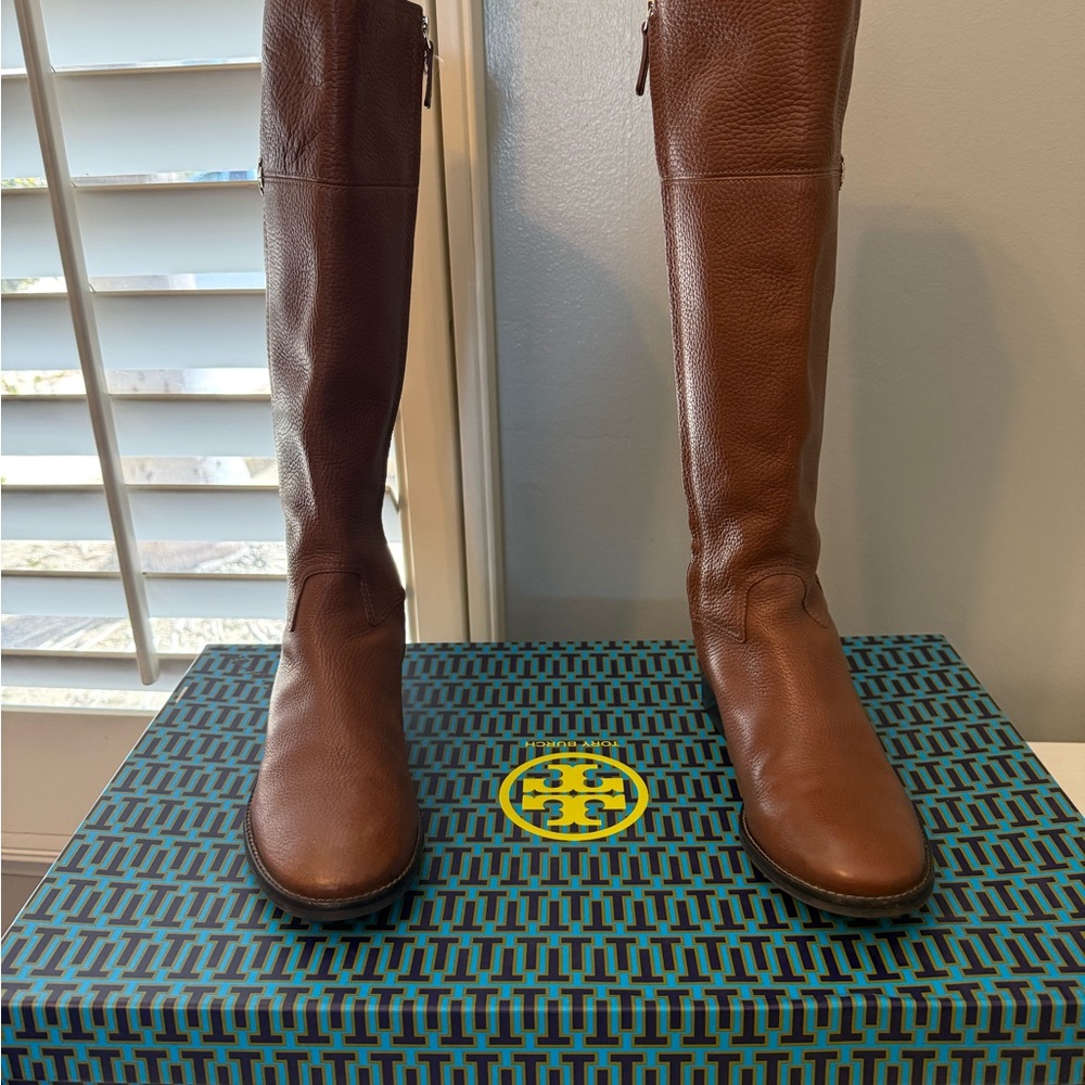 Tory Burch Cognac Leather Boots with Logo Lining, Boot covers & orig box